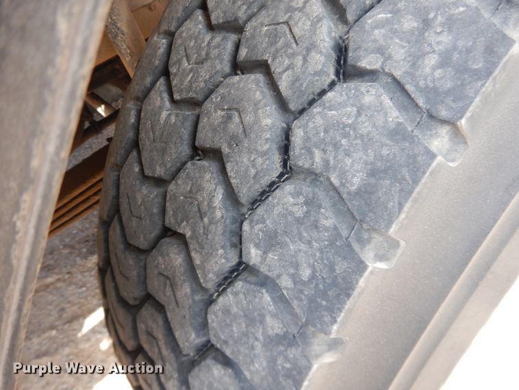 image for item DG8414 2006 Kenworth T800  winch truck