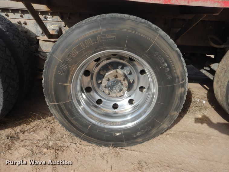 image for item DG8414 2006 Kenworth T800  winch truck