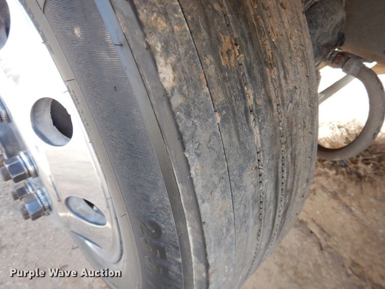 image for item DG8414 2006 Kenworth T800  winch truck