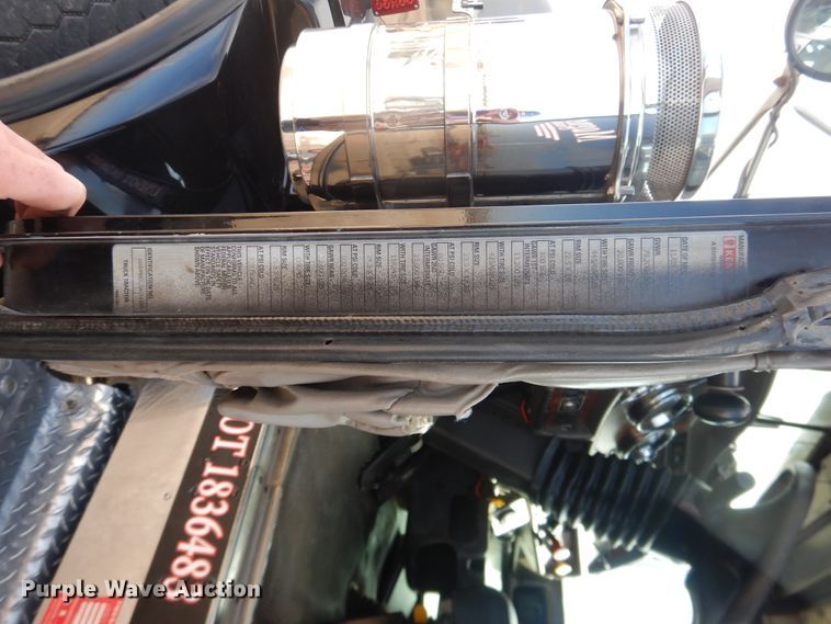 image for item DG8414 2006 Kenworth T800  winch truck