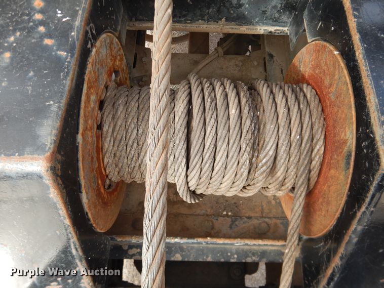 image for item DG8415 2007 Peterbilt 357  winch truck