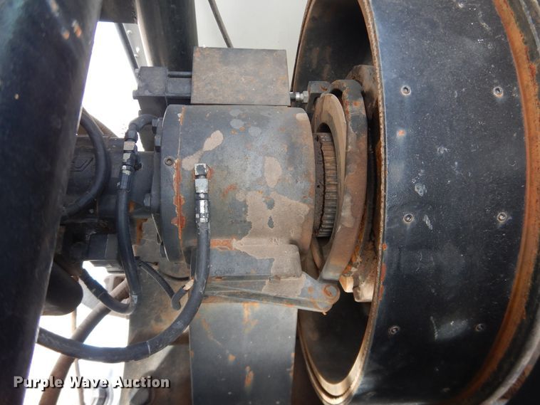 image for item DG8415 2007 Peterbilt 357  winch truck