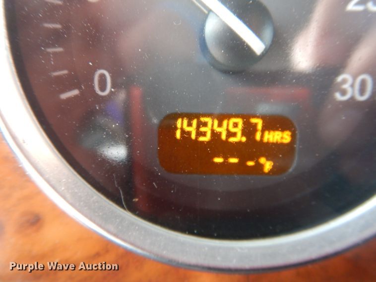 image for item DG8415 2007 Peterbilt 357  winch truck