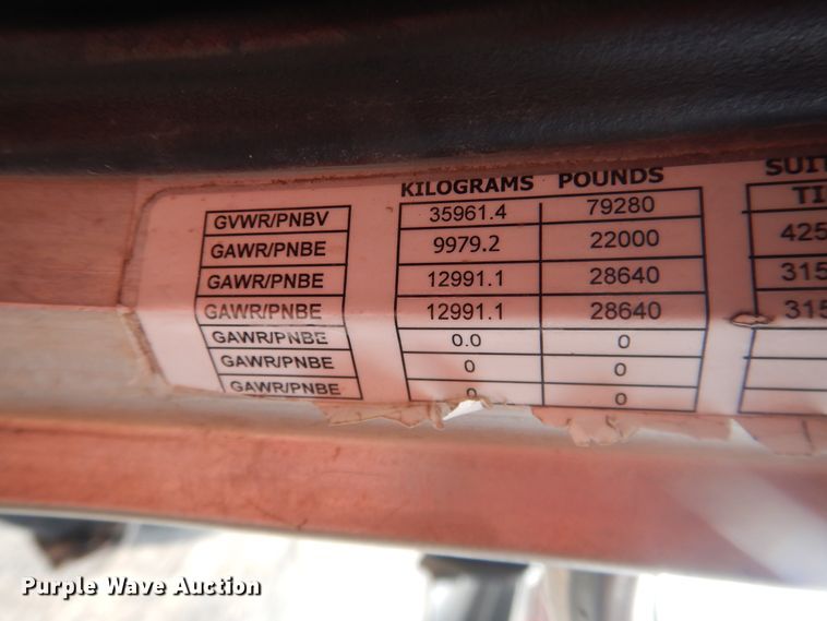 image for item DG8415 2007 Peterbilt 357  winch truck