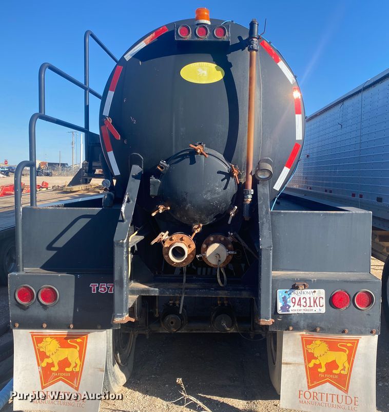 image for item DG8417 2012 Fortitude tank trailer