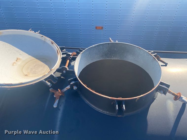 image for item DG8417 2012 Fortitude tank trailer