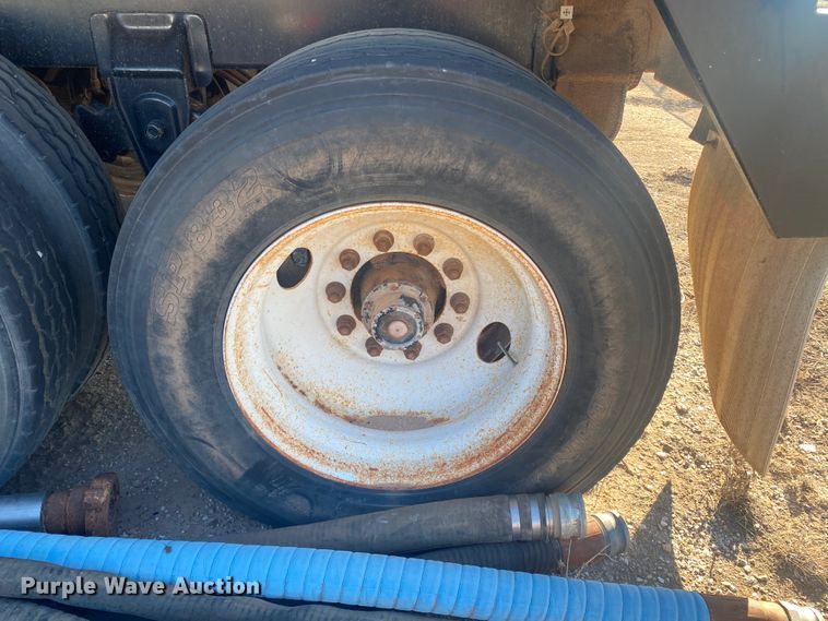 image for item DG8417 2012 Fortitude tank trailer