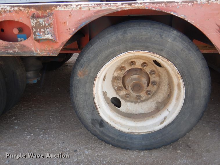 image for item DG8419 2012 Scona LB60-SDLRRSN-4A  oilfield trailer