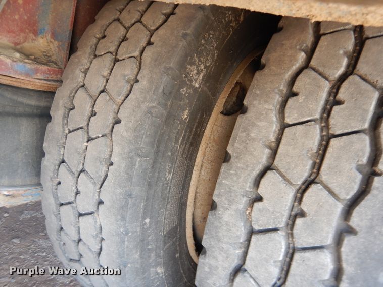 image for item DG8419 2012 Scona LB60-SDLRRSN-4A  oilfield trailer