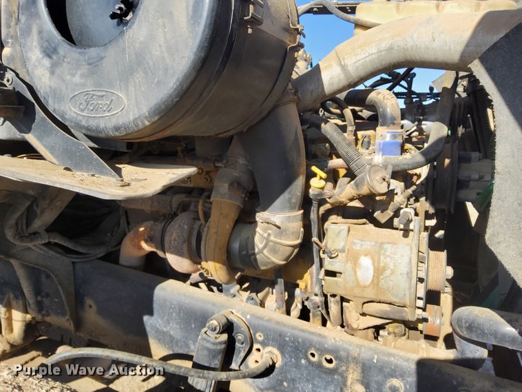 image for item DG8423 1995 Ford Aeromax L9000  semi truck