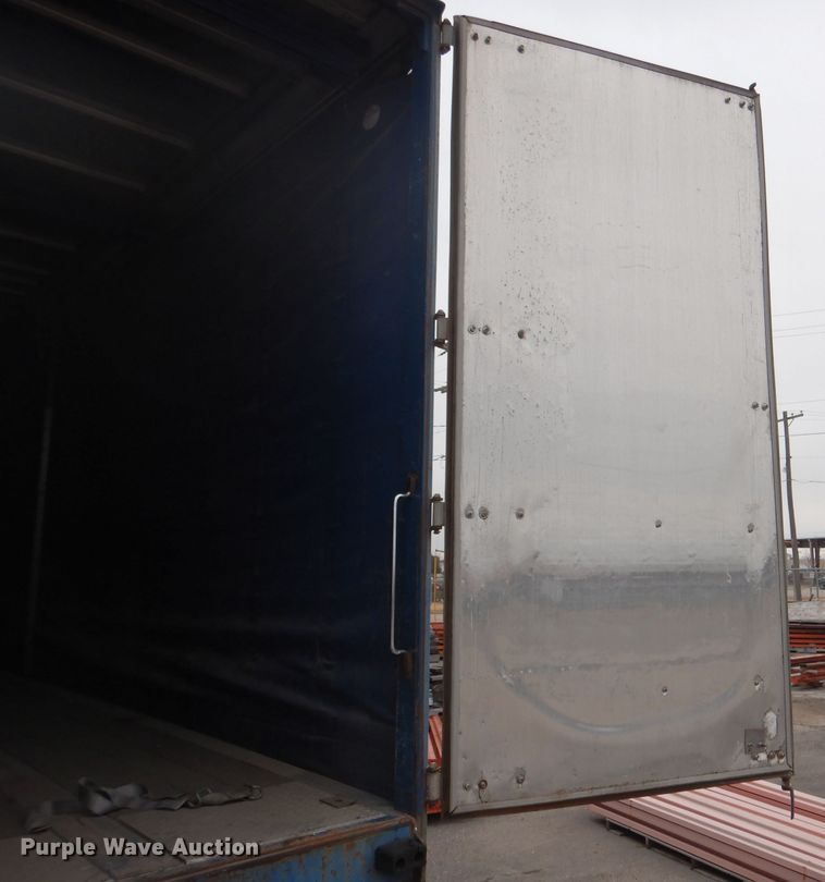 image for item DJ0503 2004 Utility TS2CHA side curtain trailer