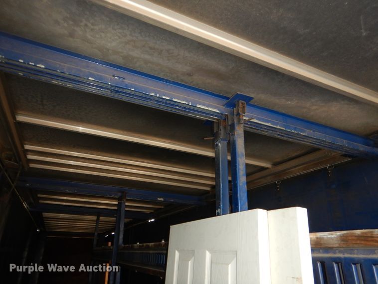 image for item DJ0503 2004 Utility TS2CHA side curtain trailer