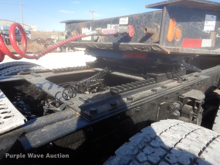 image for item DJ2169 2007 Kenworth W900  semi truck