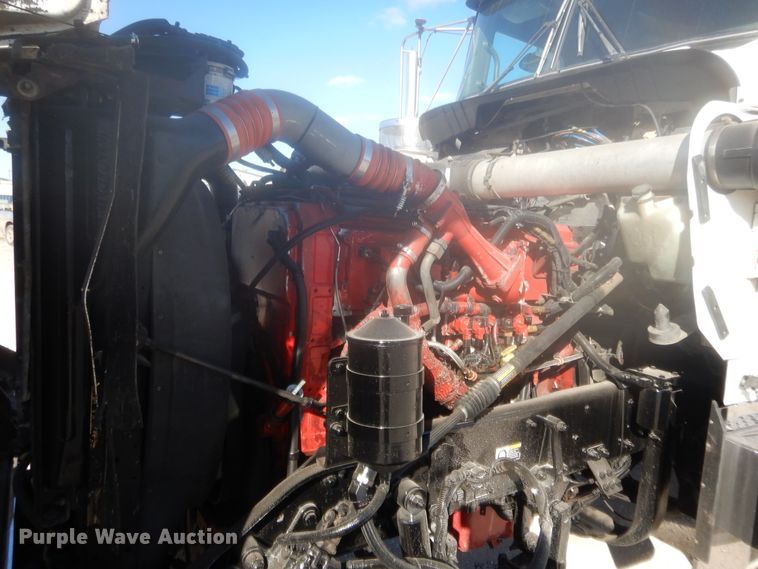 image for item DJ2169 2007 Kenworth W900  semi truck