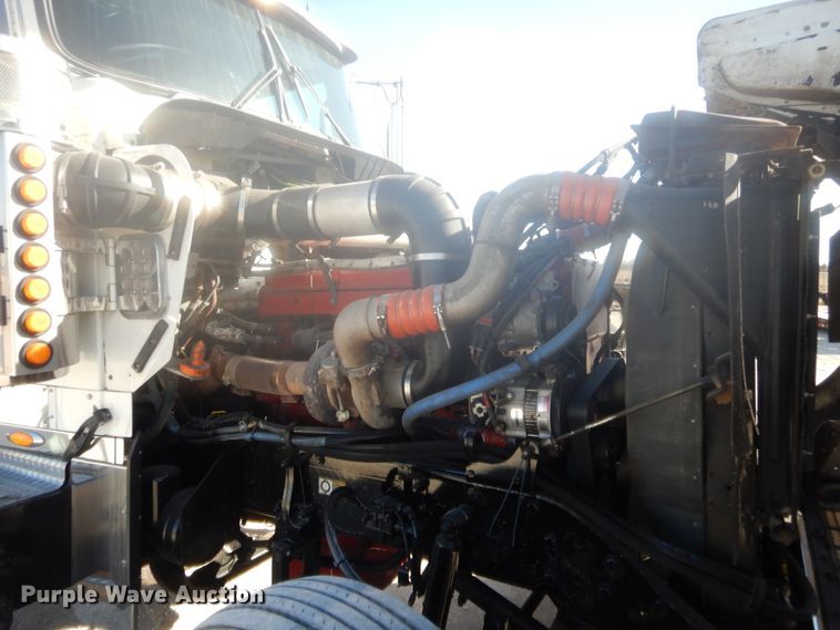 image for item DJ2169 2007 Kenworth W900  semi truck