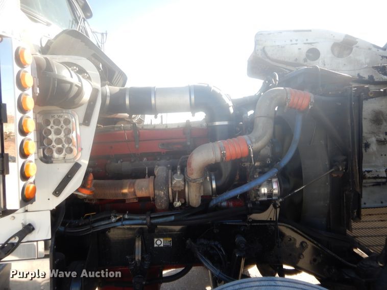 image for item DJ2169 2007 Kenworth W900  semi truck