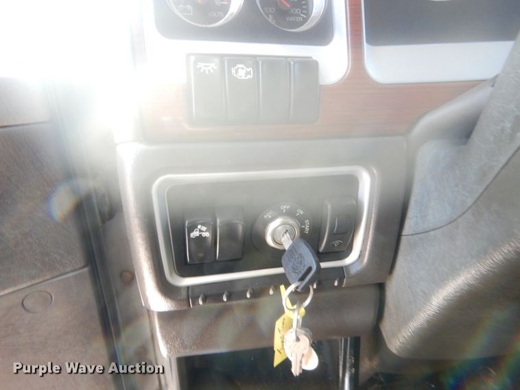 image for item DJ2169 2007 Kenworth W900  semi truck