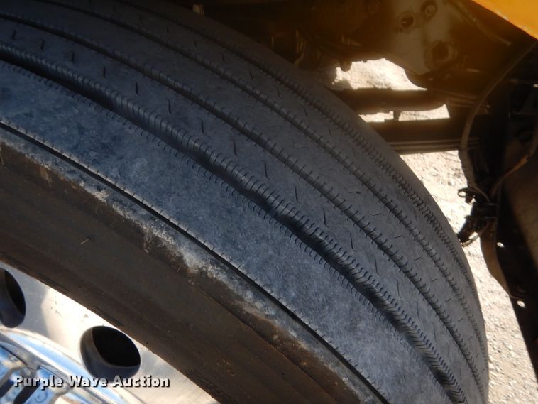 image for item DJ2169 2007 Kenworth W900  semi truck