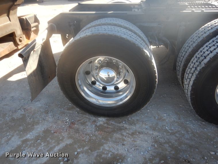 image for item DJ2169 2007 Kenworth W900  semi truck