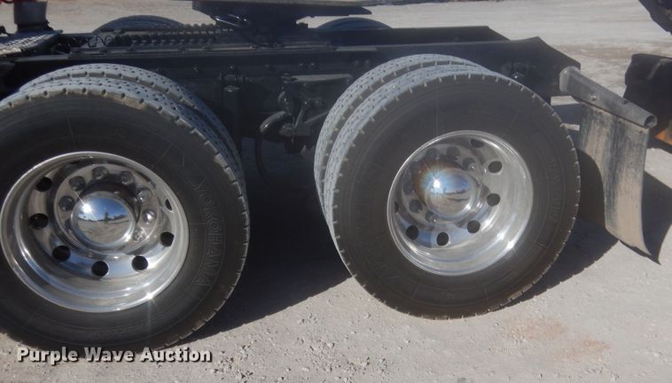 image for item DJ2169 2007 Kenworth W900  semi truck