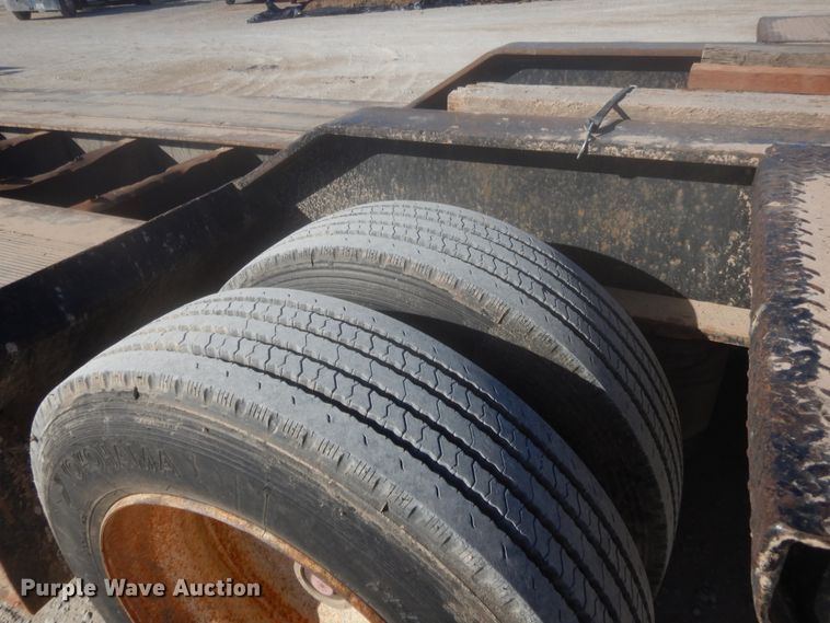 image for item DJ2170 2005 Eager Beaver 50GS  lowboy equipment trailer