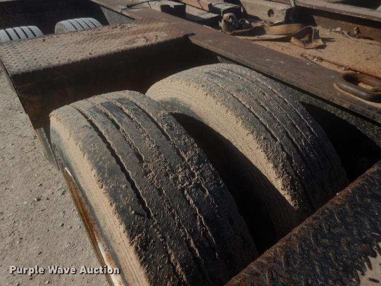 image for item DJ2170 2005 Eager Beaver 50GS  lowboy equipment trailer