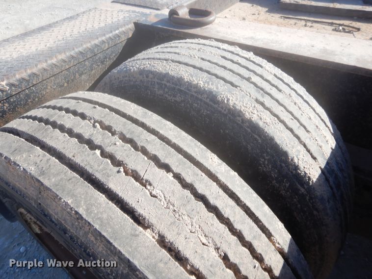 image for item DJ2170 2005 Eager Beaver 50GS  lowboy equipment trailer