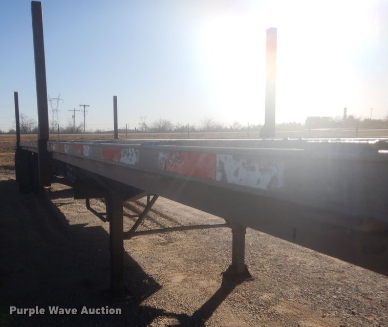 image for item DJ2171 2004 Transcraft Eagle II flatbed trailer