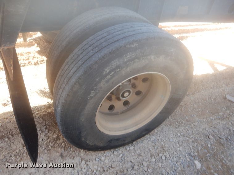 image for item DJ2171 2004 Transcraft Eagle II flatbed trailer