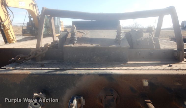 image for item DJ2173 2004 Ledwell LW48  drop deck equipment trailer