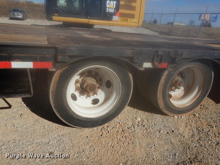 image for item DJ2173 2004 Ledwell LW48  drop deck equipment trailer