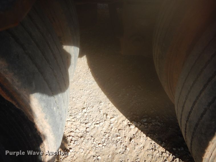 image for item DJ2173 2004 Ledwell LW48  drop deck equipment trailer