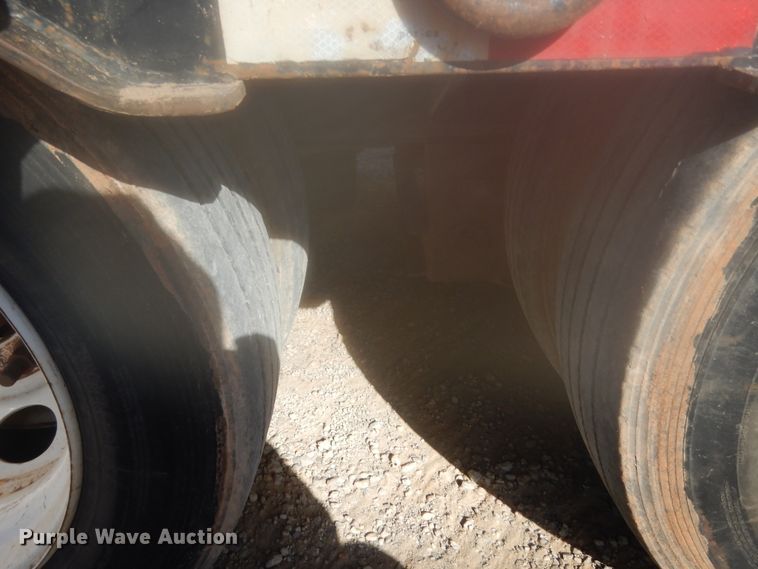 image for item DJ2173 2004 Ledwell LW48  drop deck equipment trailer