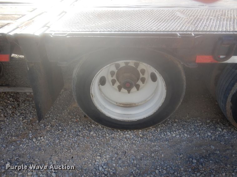 image for item DJ2173 2004 Ledwell LW48  drop deck equipment trailer