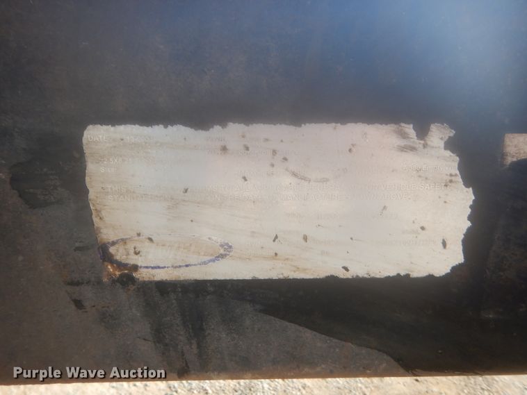 image for item DJ2173 2004 Ledwell LW48  drop deck equipment trailer