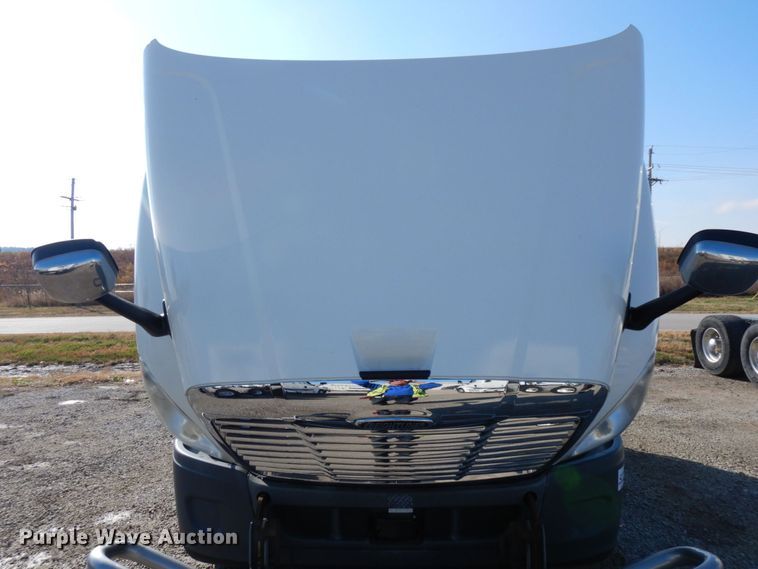 image for item DJ5801 2013 Freightliner Cascadia 125  semi truck