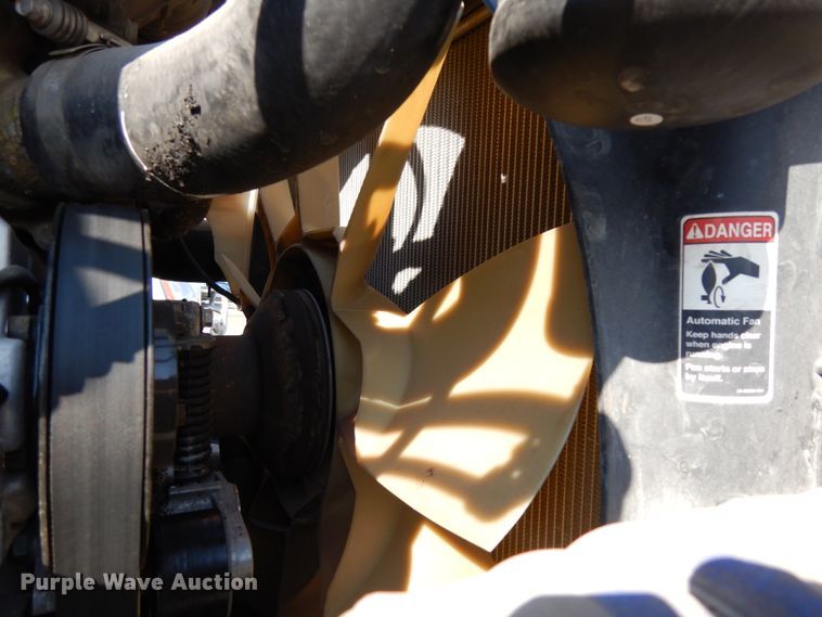 image for item DJ5801 2013 Freightliner Cascadia 125  semi truck