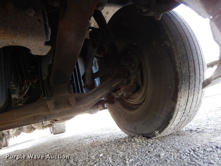 image for item DJ5801 2013 Freightliner Cascadia 125  semi truck