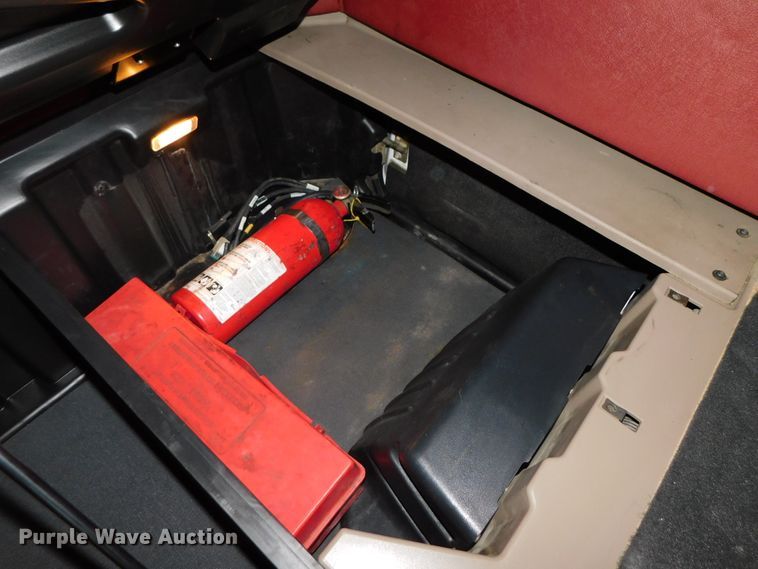 image for item DJ5926 2013 Freightliner Cascadia 125  semi truck