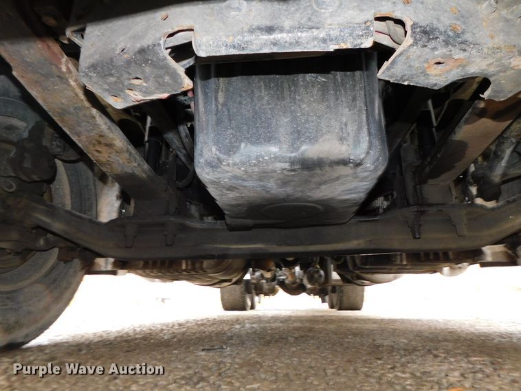 image for item DJ5926 2013 Freightliner Cascadia 125  semi truck