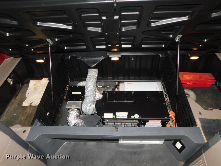 image for item DJ5927 2012 Freightliner Cascadia 125  semi truck