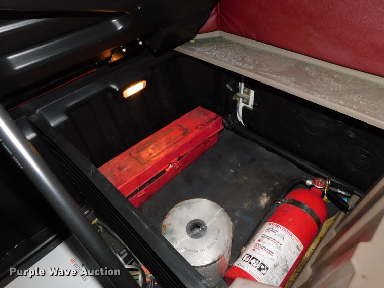 image for item DJ5927 2012 Freightliner Cascadia 125  semi truck