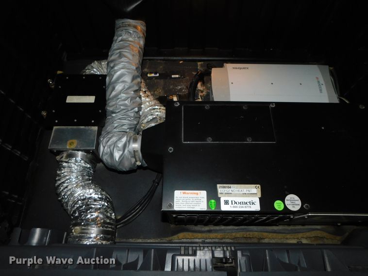 image for item DJ5927 2012 Freightliner Cascadia 125  semi truck