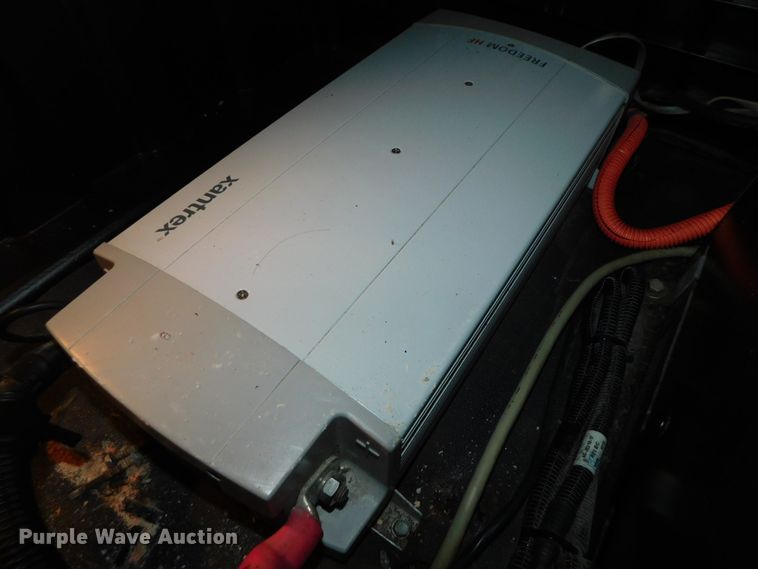 image for item DJ5927 2012 Freightliner Cascadia 125  semi truck