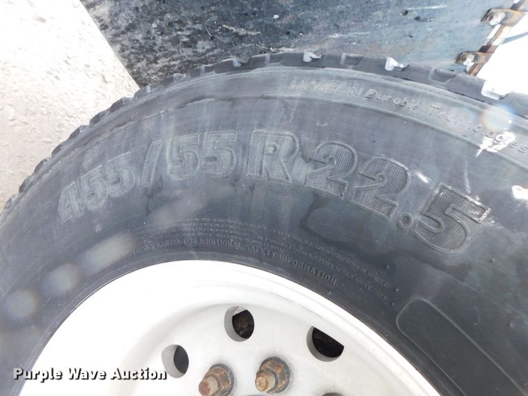 image for item DJ5927 2012 Freightliner Cascadia 125  semi truck