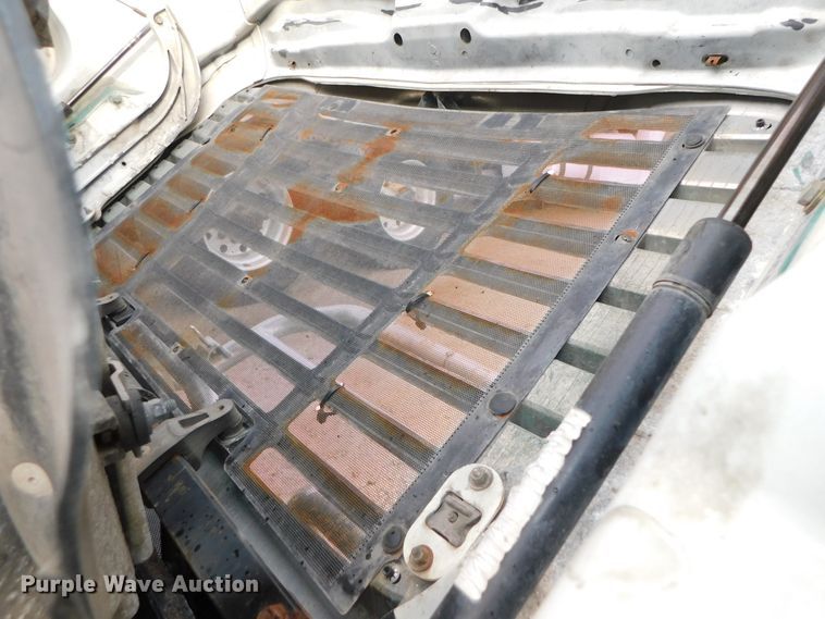 image for item DJ5928 2012 Freightliner Cascadia 125  semi truck