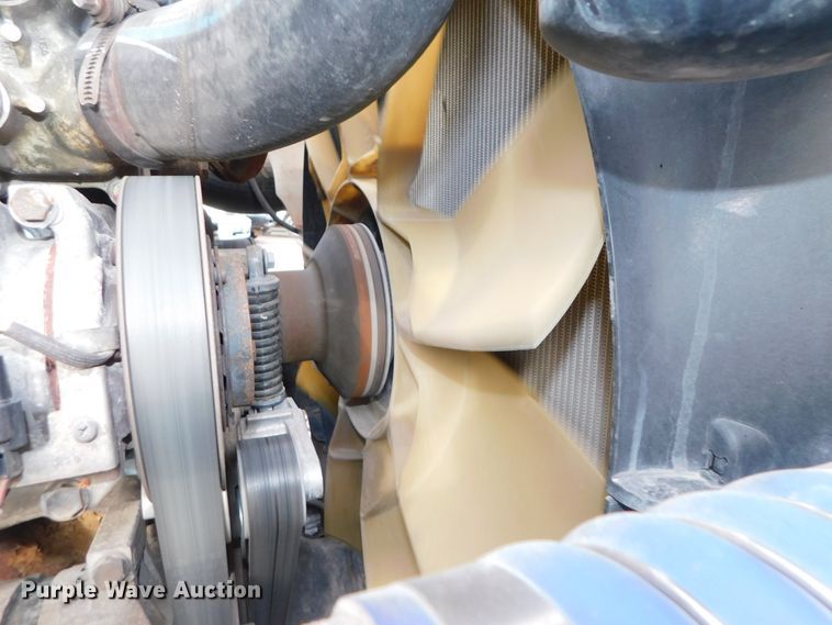 image for item DJ5928 2012 Freightliner Cascadia 125  semi truck