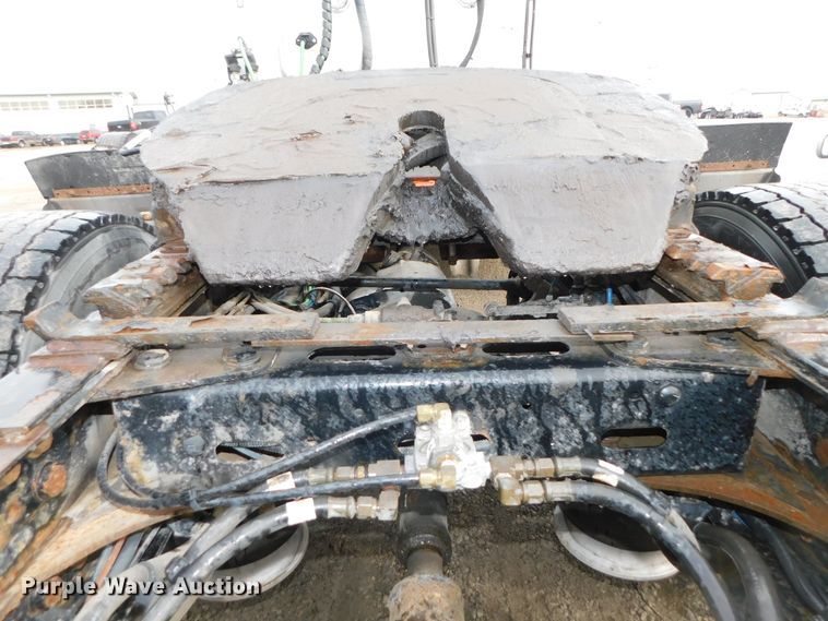 image for item DJ5928 2012 Freightliner Cascadia 125  semi truck