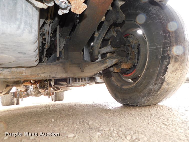 image for item DJ5928 2012 Freightliner Cascadia 125  semi truck