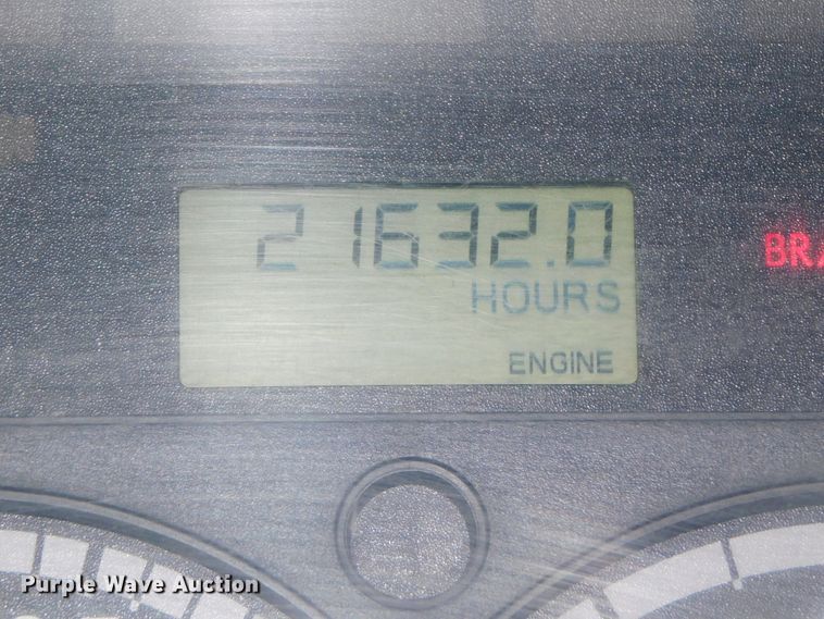 image for item DJ5929 2013 Freightliner Cascadia 125  semi truck